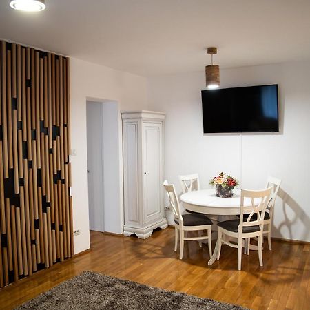 Ultracentral Golden Apartament 1 Suceava Esterno foto