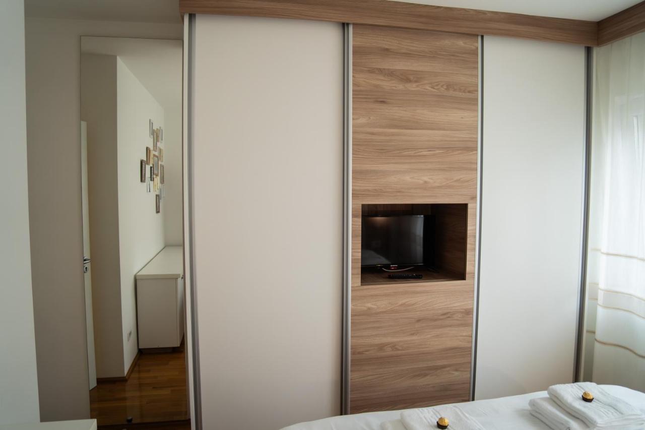 Ultracentral Golden Apartament 1 Suceava Esterno foto